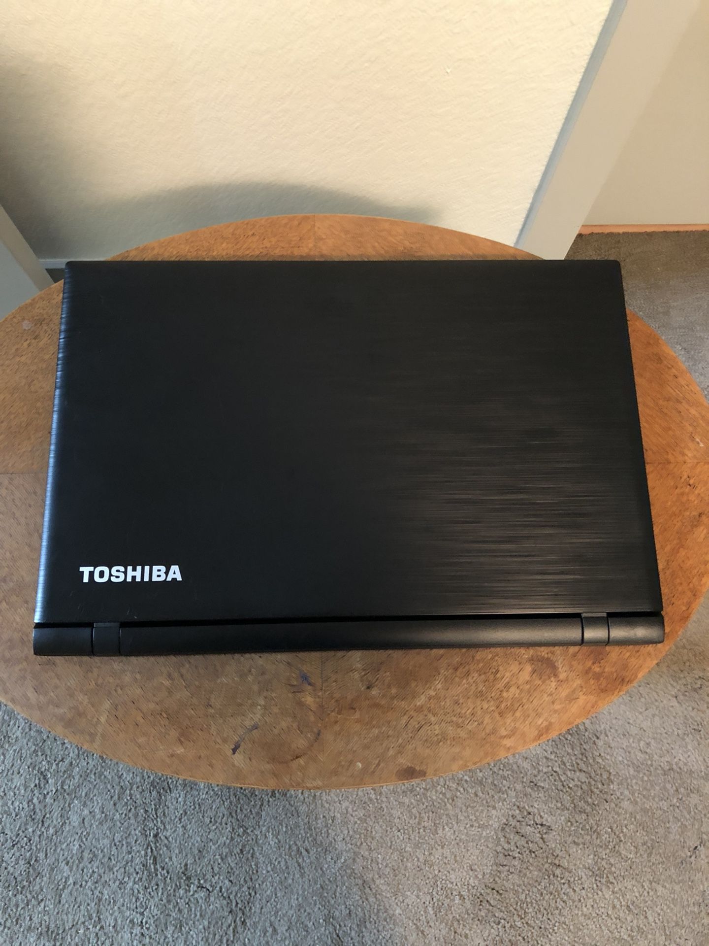 Toshiba Satellite c55-c5390 Laptop