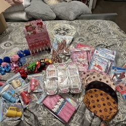 🎁Super Cute Items! 🎁** (Great for gifting seasons) 