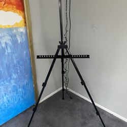Art Isle Stand 