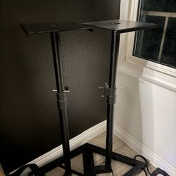 Studi Monitor Stands