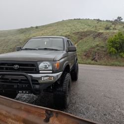 Trade Or Sell 98 4runner SR5 