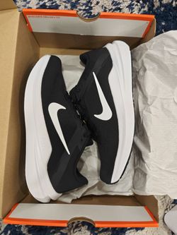 Brand new Nike Air winflo 10