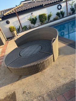 Outdoor wicker