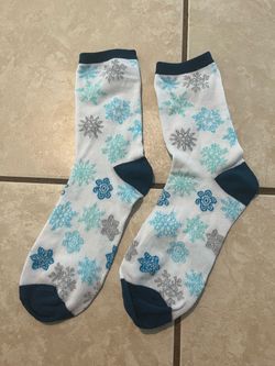 Snowflake Crew Socks