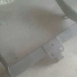 Trailer hitch from 97 Silverado $10