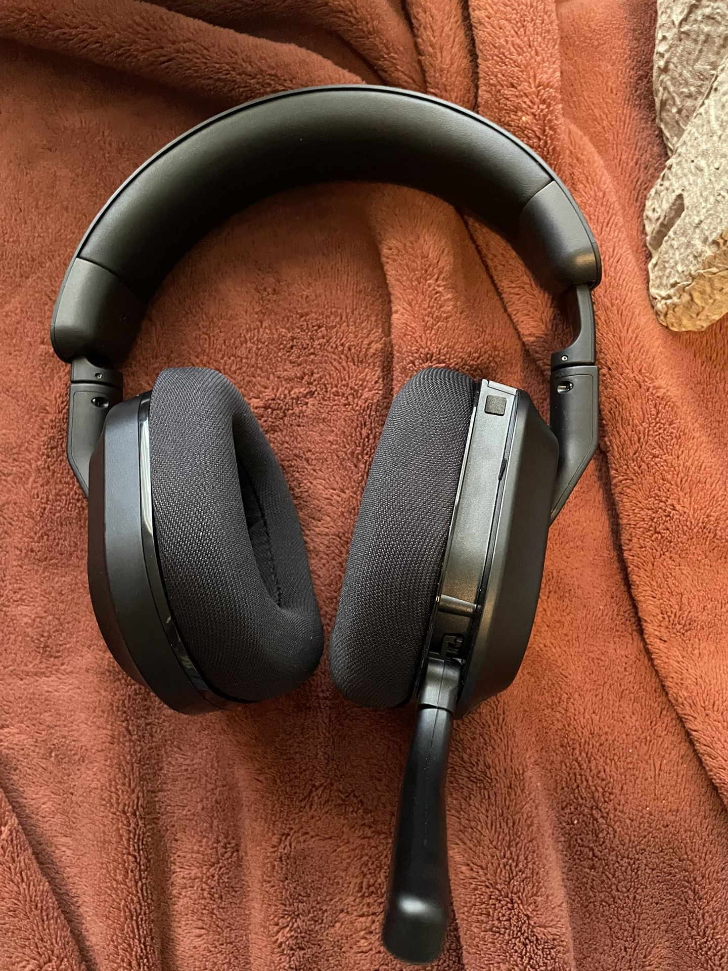 Turtle beach stealth 600 Wireless And Bluetooth Headset
