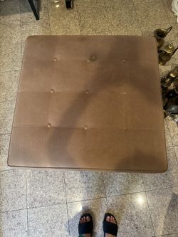 Ethan Allen Ottoman