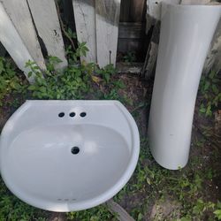 24' white porcelain Pedestal Bathroom Sink