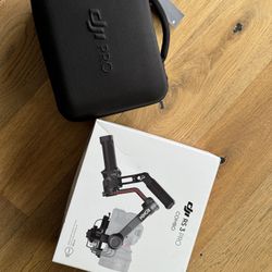 DJI RS 3 Pro Combo 