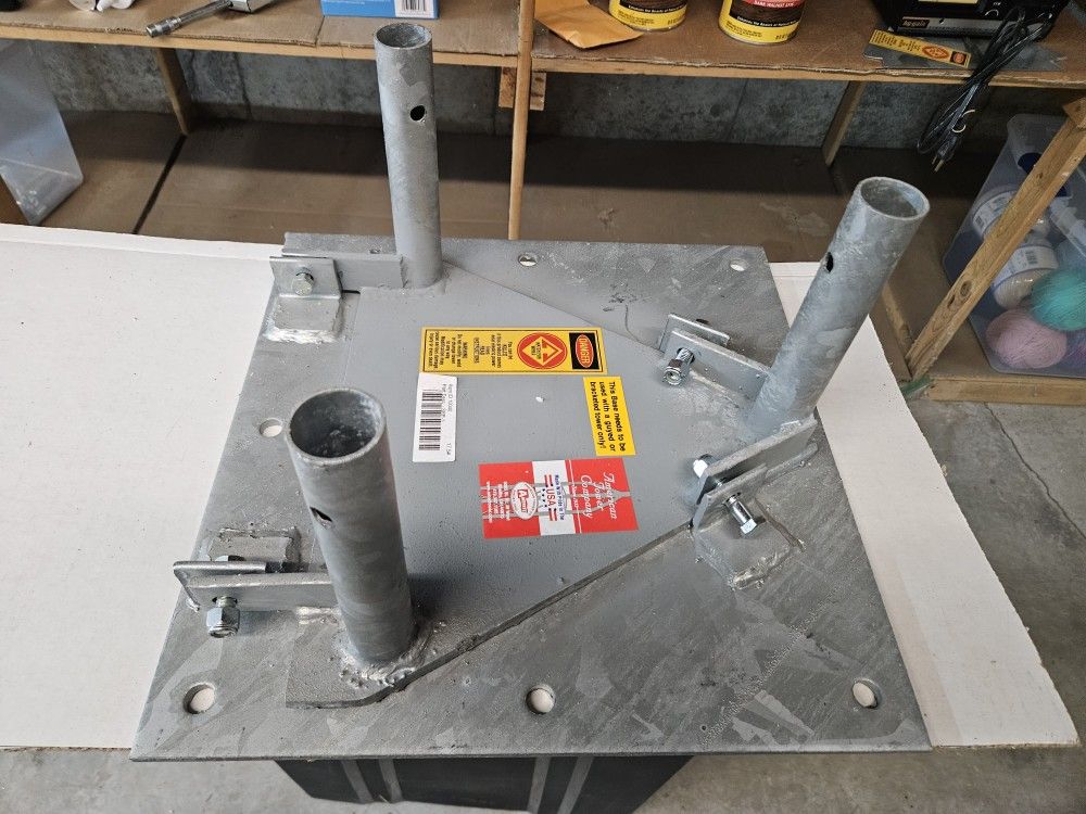 American Tower Tilting Antenna Base
