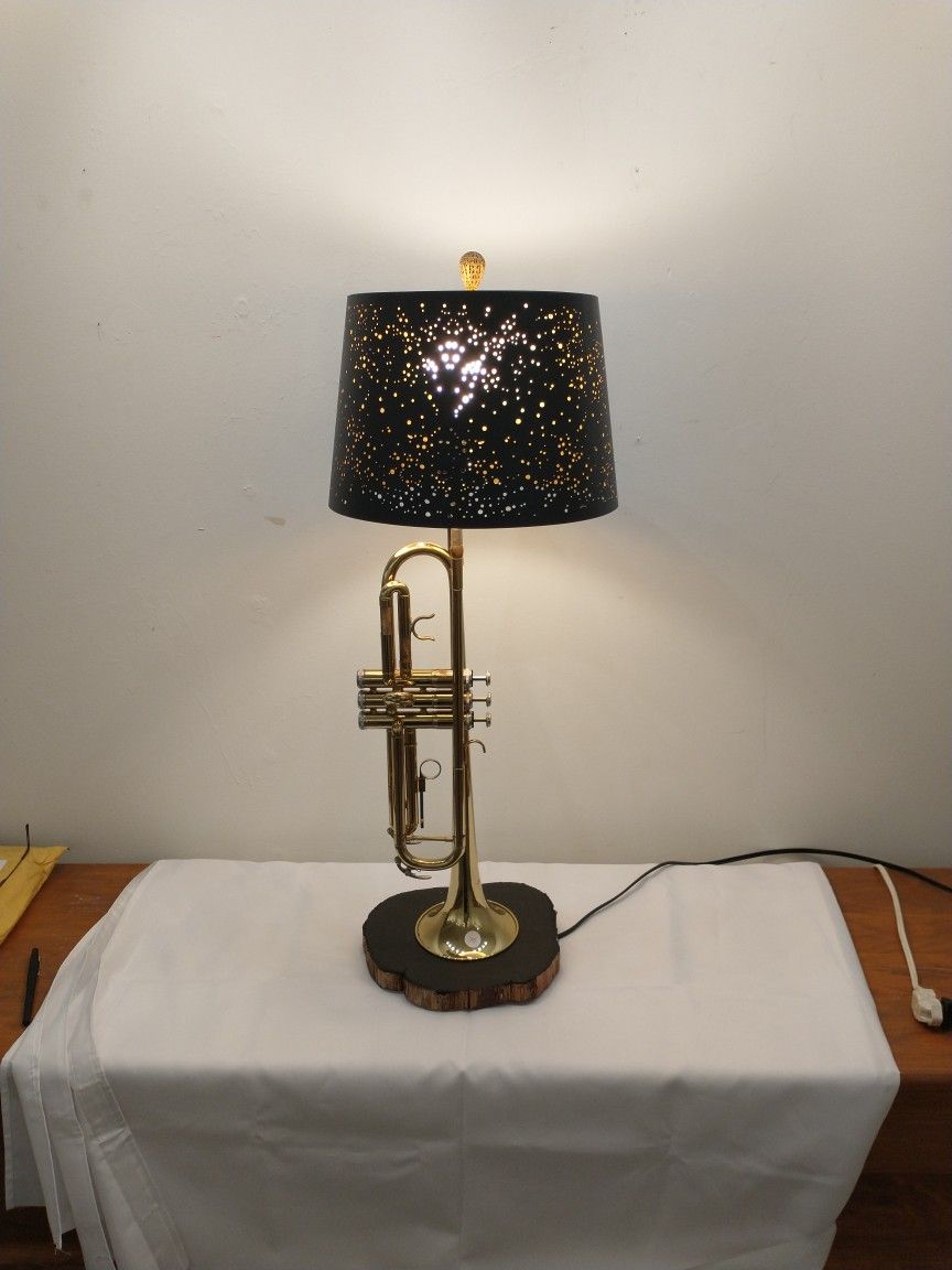 Trumpet Jazz Table Lamp