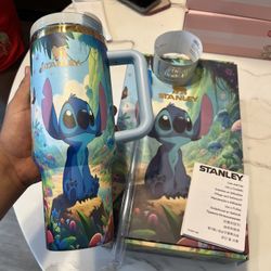 Stitch 🌸🌺Stanley 40 oz New $49.99 