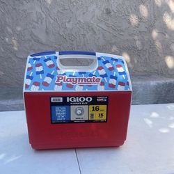 Igloo 16 QT Playmate Elite Ice Chest Cooler, Popsicle