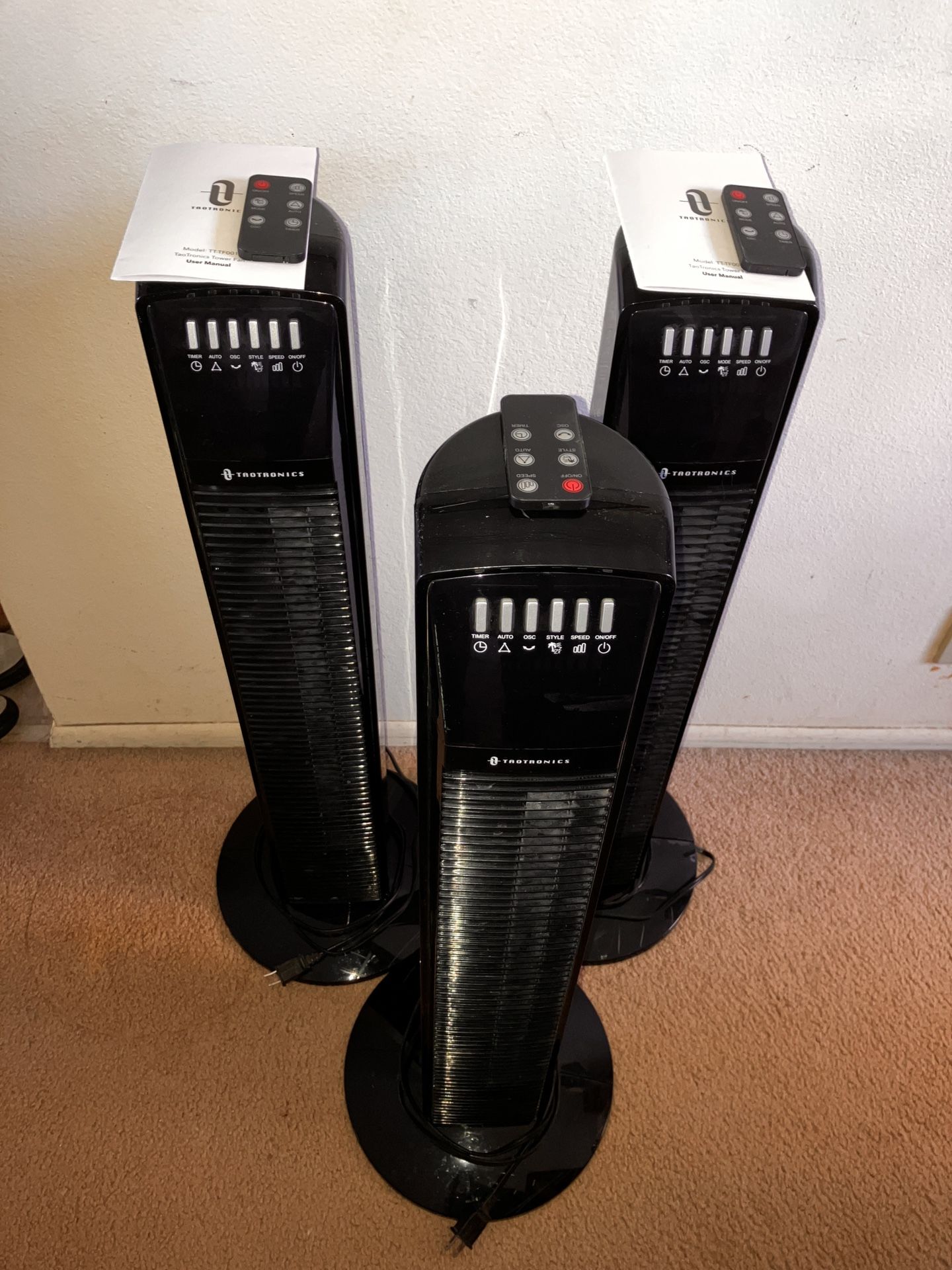 3 - Taotronics Tower Fans Good Working Condition with Remotes