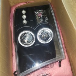 Dodge Ram 1500 LED Halo Headlights 