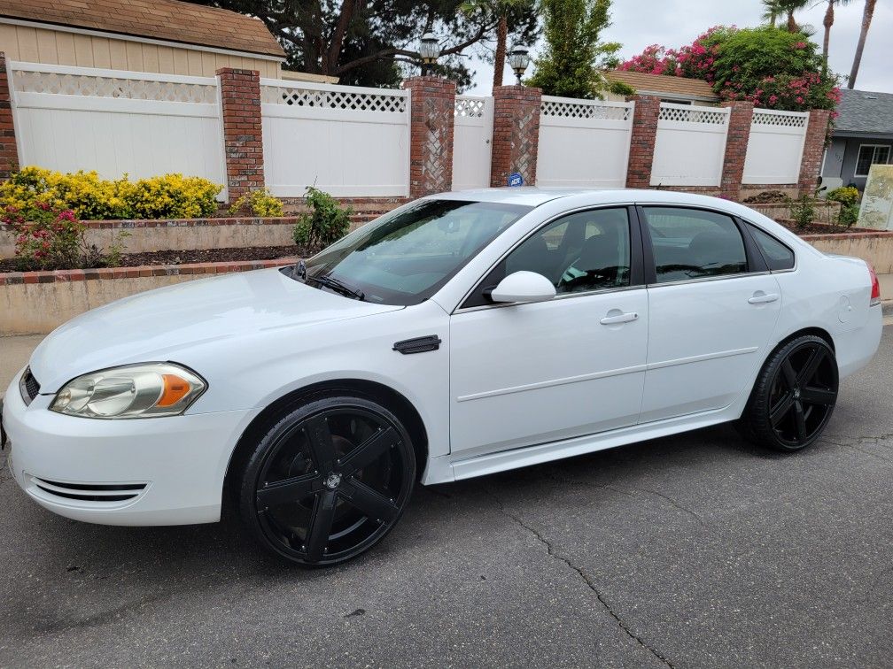 Chevy Impala, Clean Title, Smogged, 22"rims, Low Miles, Runs And Drives Great