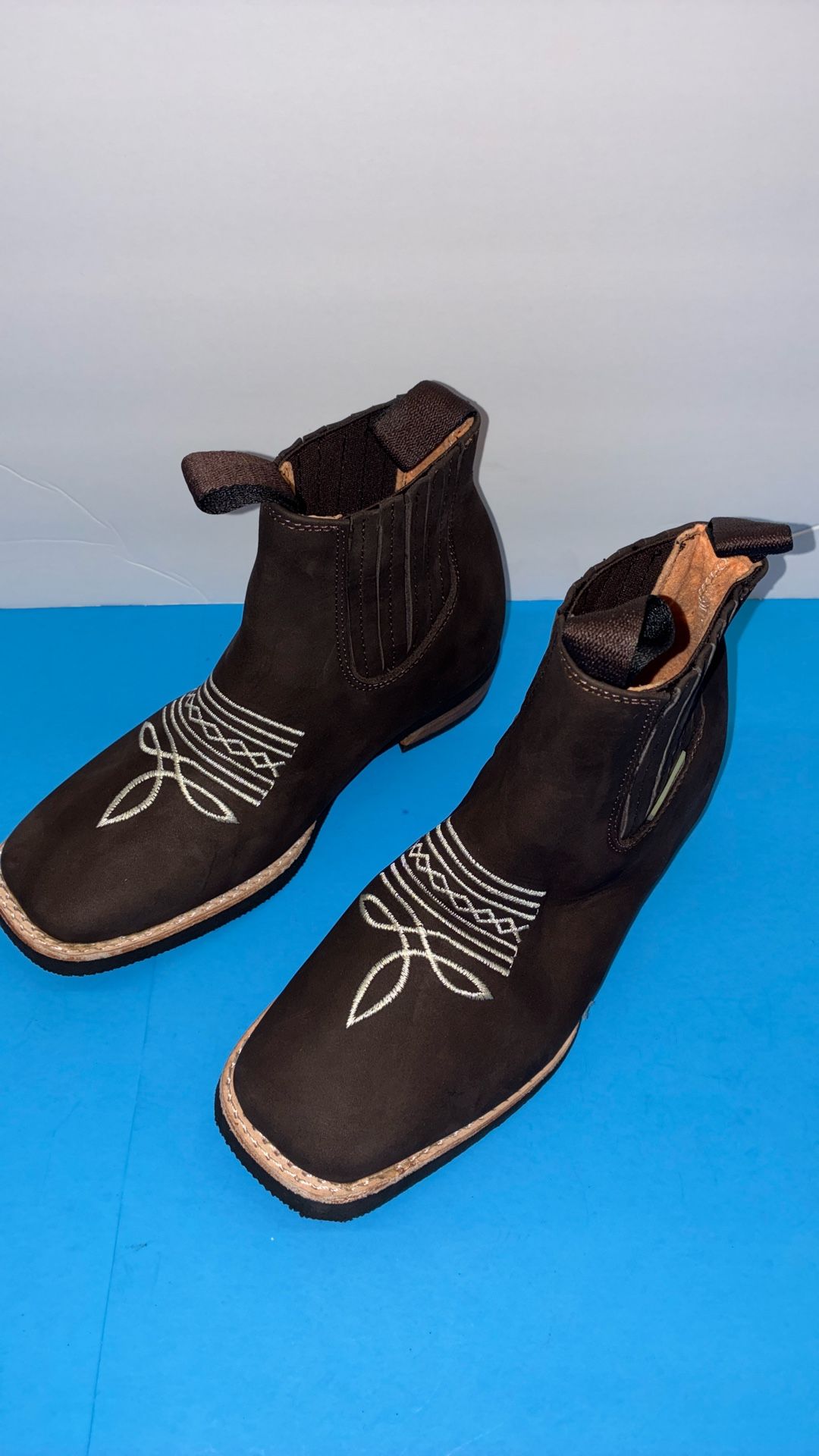(Boys) Leather Boots (Size 1.5)