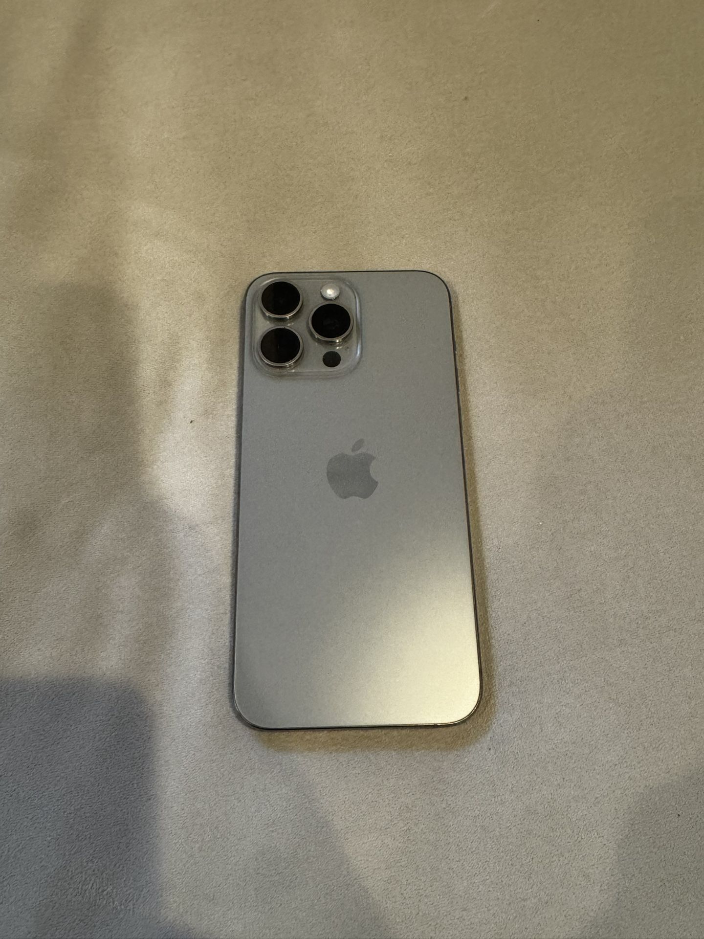 iPhone 15 Pro Max Unlocked