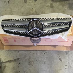 Geniuine OEM Mercedes Grill E Class Coupe 2010-2013