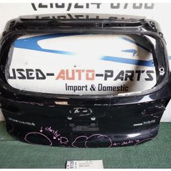w/dents 2019 - 2020 - 2021 - 2022 - 2023 HYUNDAI SANTA FE REAR DOOR TAILGATE OEM AY29720