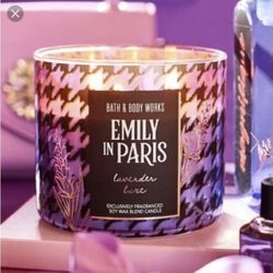 Limited Edition! BATH & BODY WORKS✨Netflix🗼Emily in Paris💕👠🎀 LAVENDER LUXE🎀👠💕3-wick candle $15 or 2 for$28!   