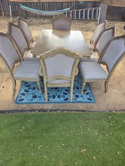 Dinning table with 8 chairs