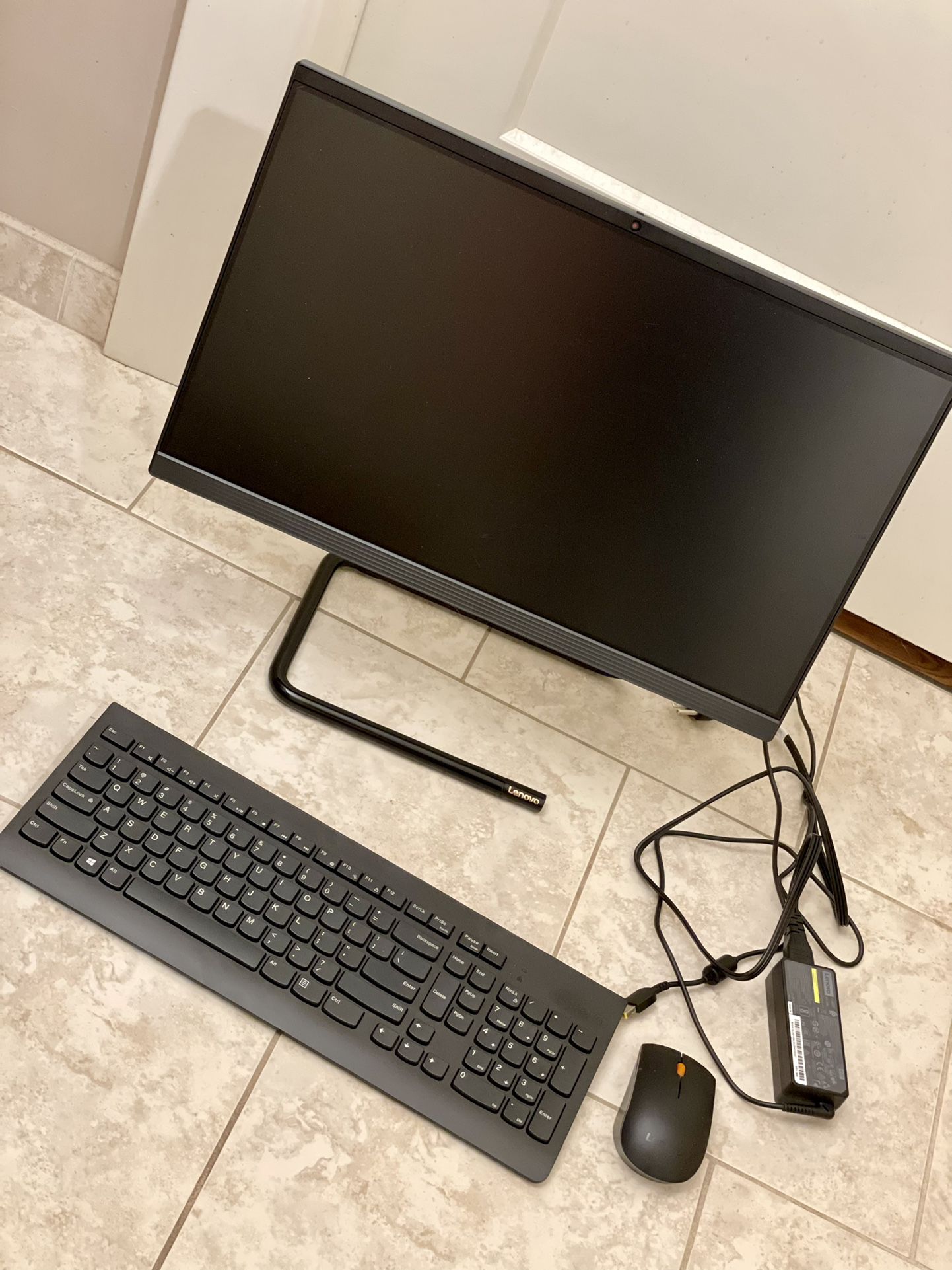 New Desktop Computer!Lenovo Ideacentre a340-22Igm 21.5” Touchscreen All In One Intel pentium Silver - 8gb Memory -1tb HDD - Buisness Black 