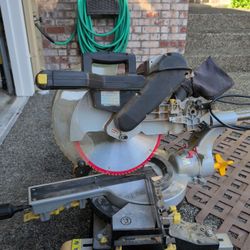 Chicago Electric 12inch Bevel Sliding Compound Miter Saw