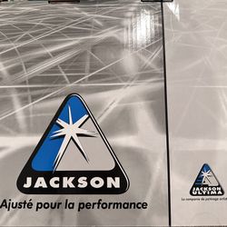 JACKSON ICE SKATES ONLY USED ONCE. 