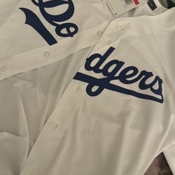 La Dodgers jersey Size L