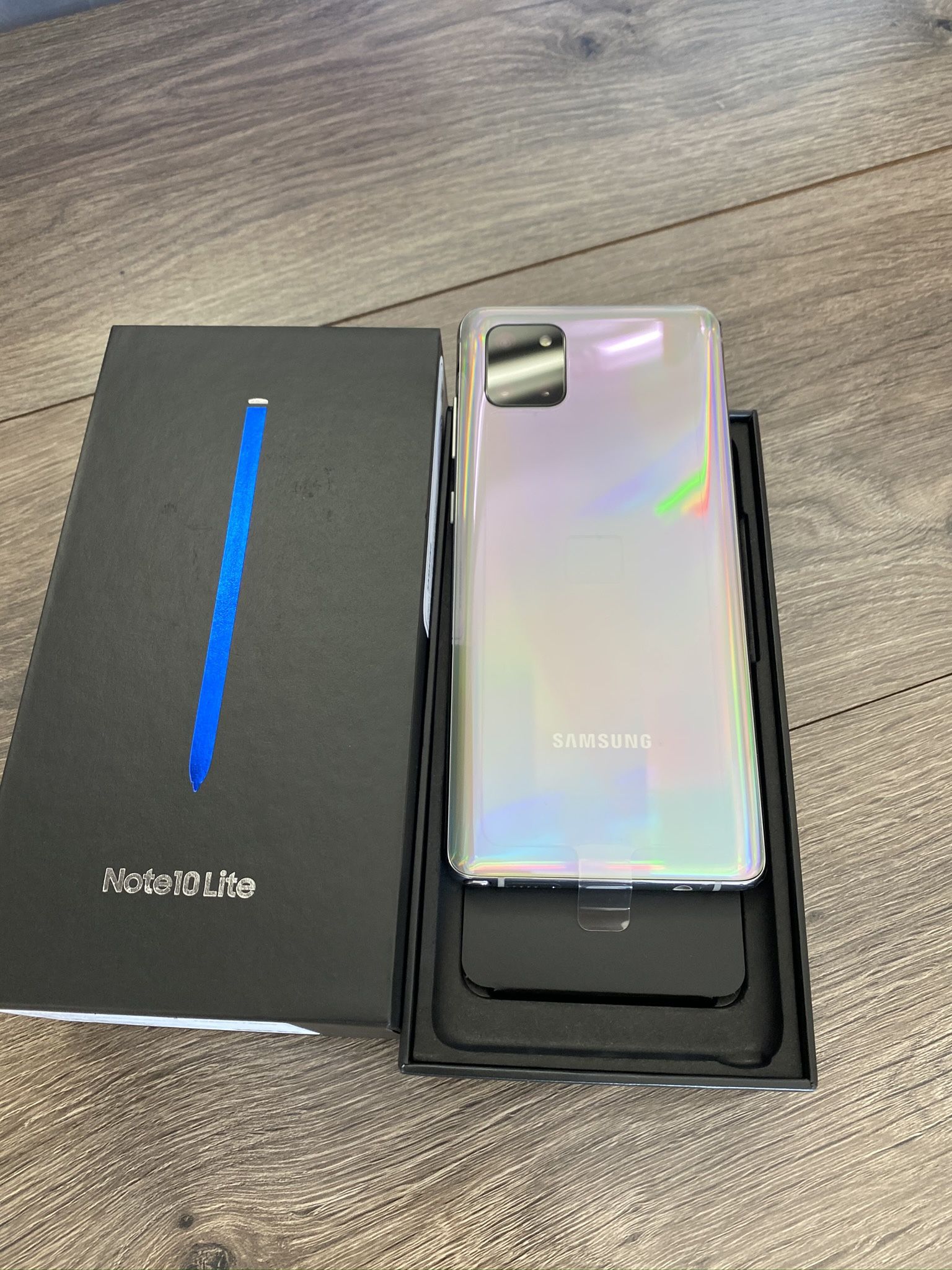 Samsung Galaxy Note 10 Lite-128Gb-Aura Glow Novo ou recondicionado