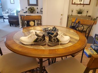 New golf shoes rarely worn in great conditionNew golf shoes rarely worn in great condition