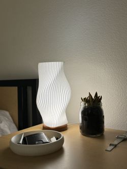 Wavy Table Lamp