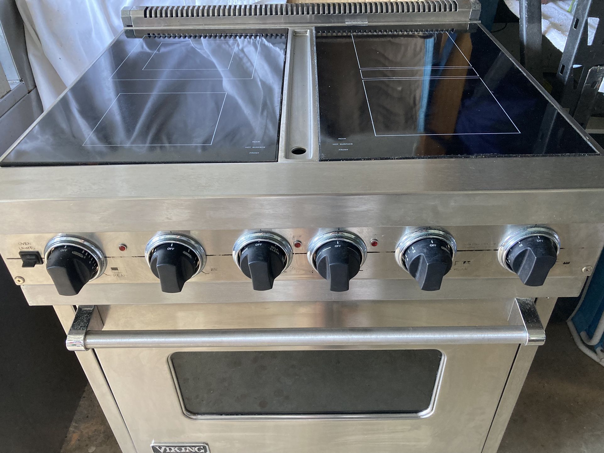 Viking Professional 30” Range Electric