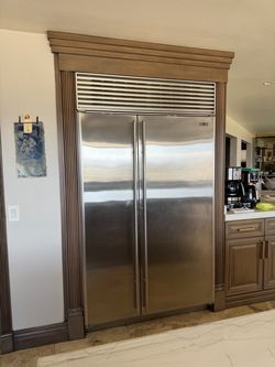 Subzero refrigerator and freezer set