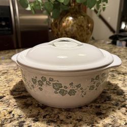 Corning Corelle Callaway 2 1/2 Qt Round Casserole with Ceramic Lid