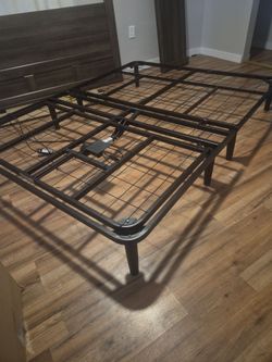 Reclining queen bed platform