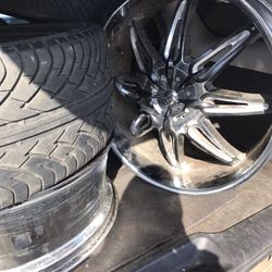 26s Inch Hypnotic Rim With 2 Used Like New Tire