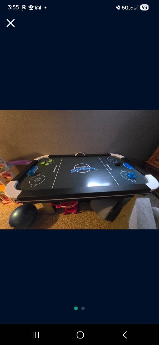 Air Hockey Table