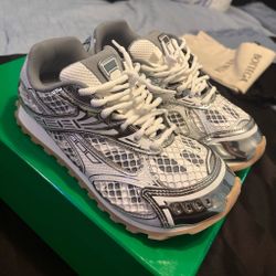 Bottegas (Brand New Able To Negotiate) Dm Me📲📲
