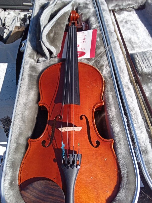 Yamaha Violin