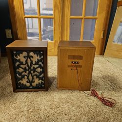 Vintage 60s Japanese Coral BX-200 hifi Bookshelf Speakers With Grills