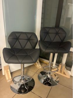 LEATHER BARSTOOLS 🩶😍🩶 WIDE SEATS!