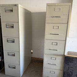 File Cabinets - Gabinetes