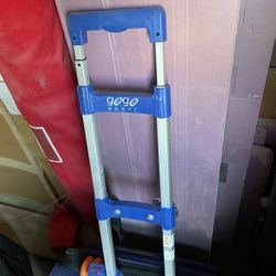 Gogo Babyz, Carseat Roller For Traveling With Baby Carseat — Used Once