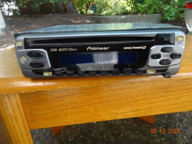 Pioneer Car Stereo DEH-1500
