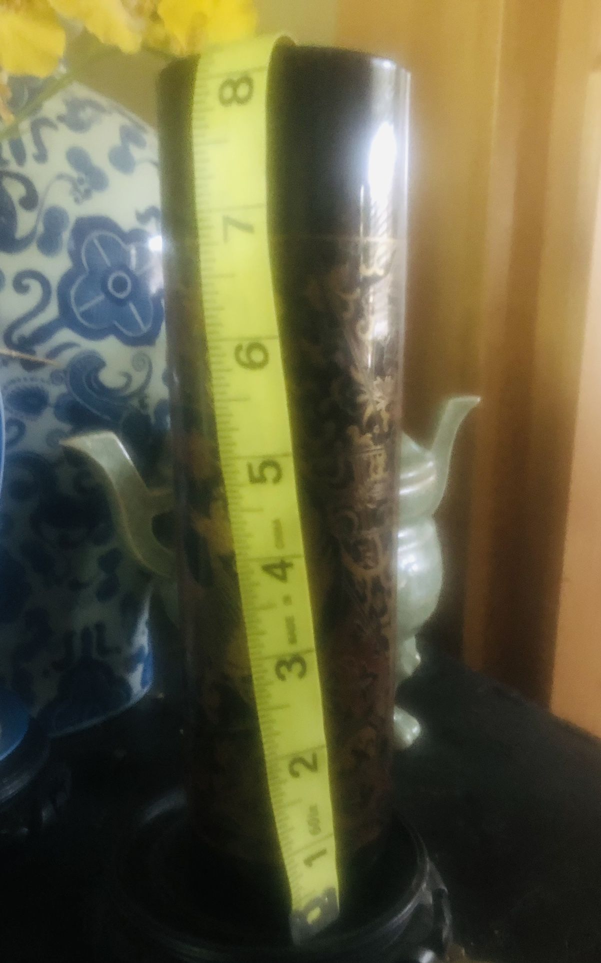 Dramatic Vintage Japanese Vase. Elegant Vivid Gold Design