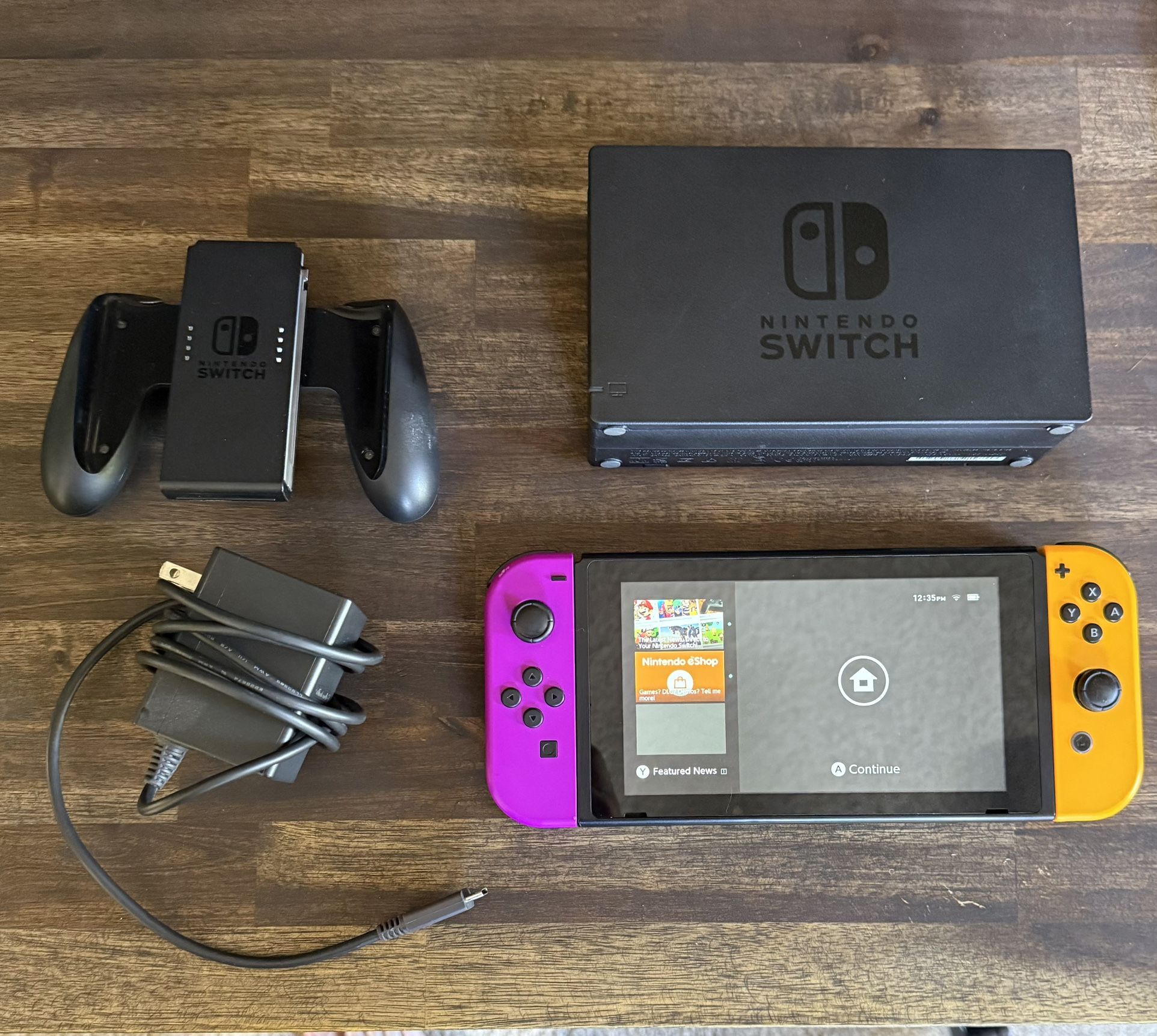 Nintendo Switch + TV Dock + Controller