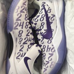Kobe’s Men Size 12