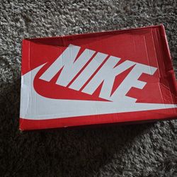 Nike Flight White Little Mid Size 11 New